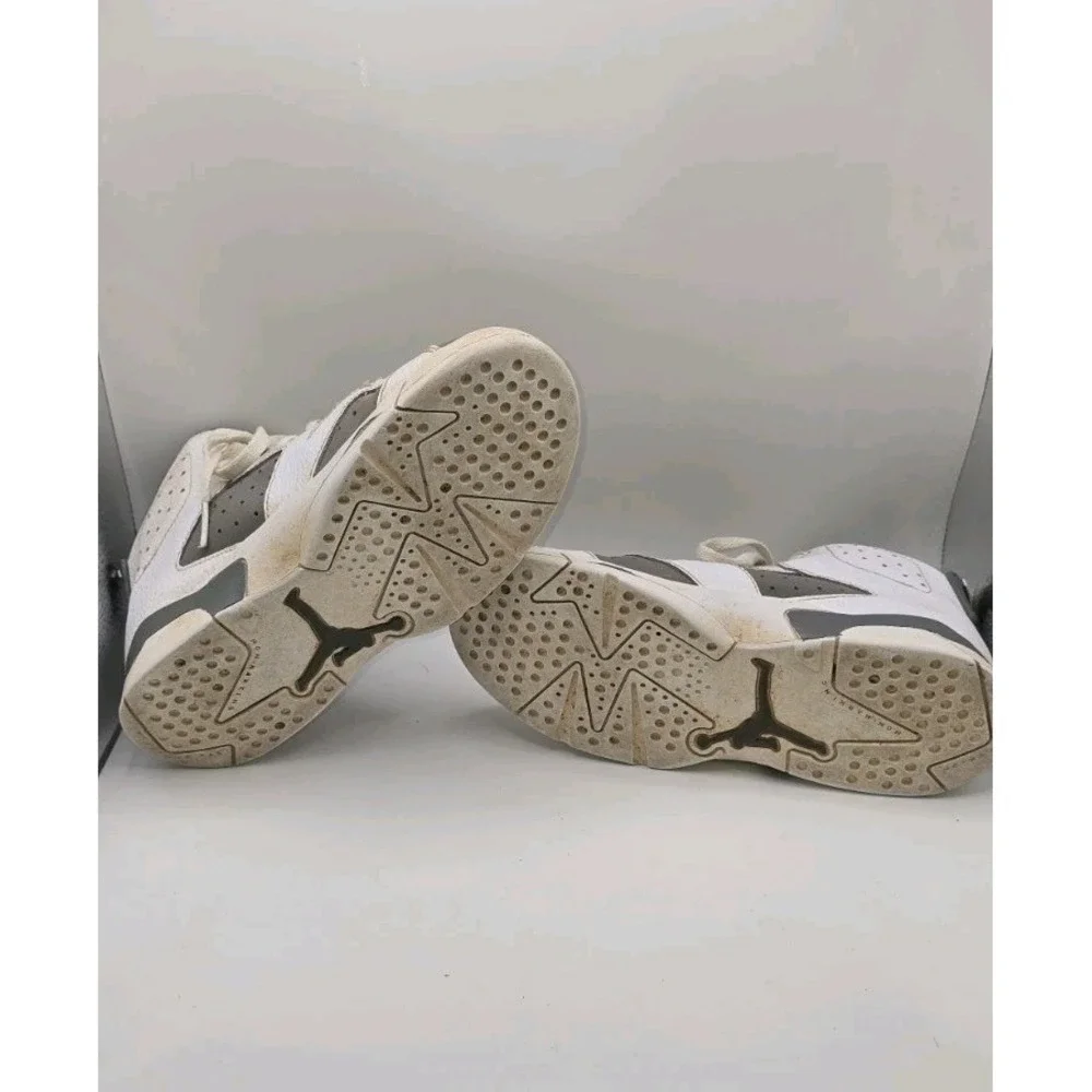 Nike Air Jordan 6 Retro Size 2.5Y‎ Athletic Shoes Sneakers White Size